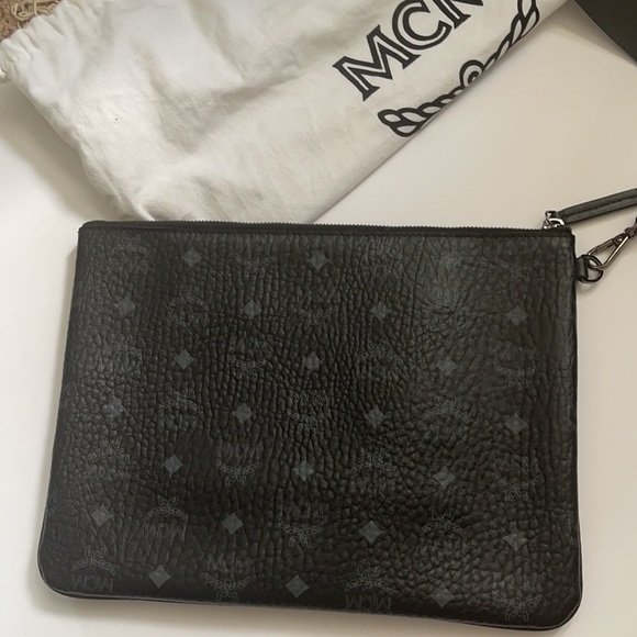 MCM Visetos Pouch/Wristlet - Picture 5 of 12